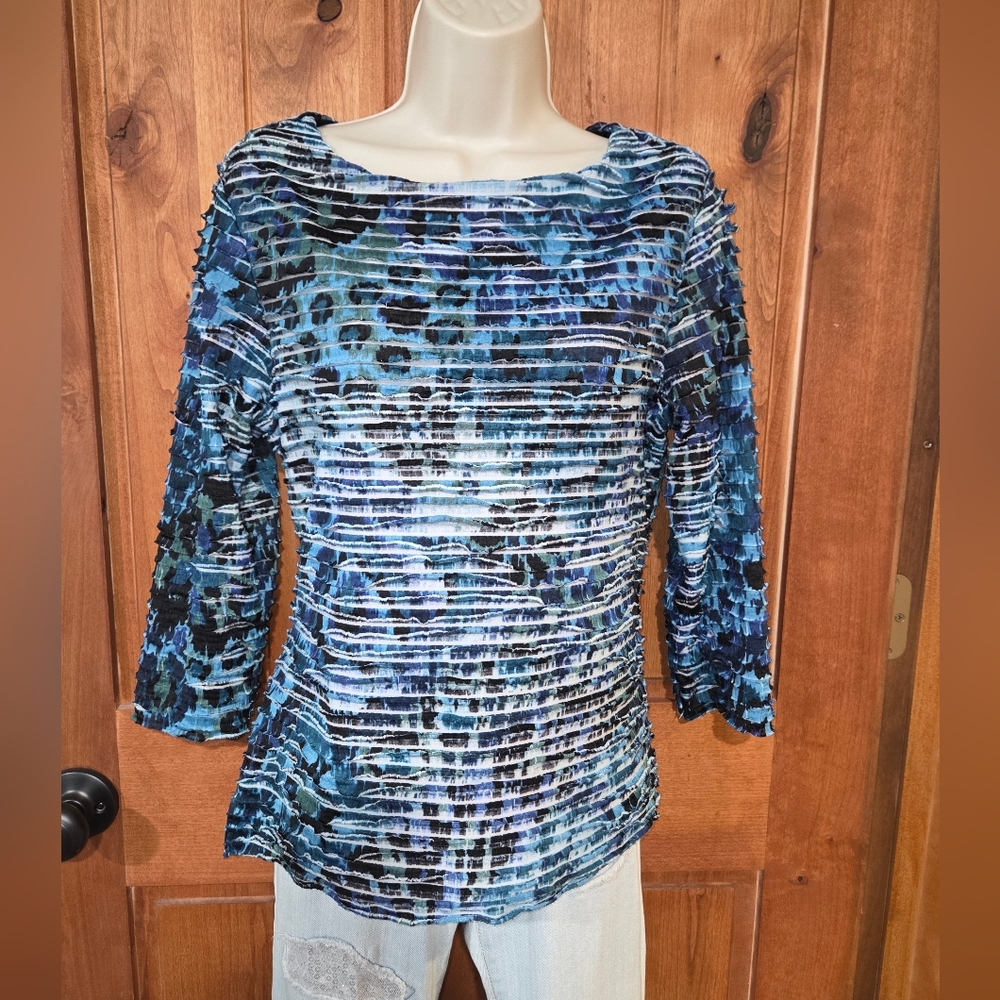 Coldwater Creek Blue & Black Textured Print Top